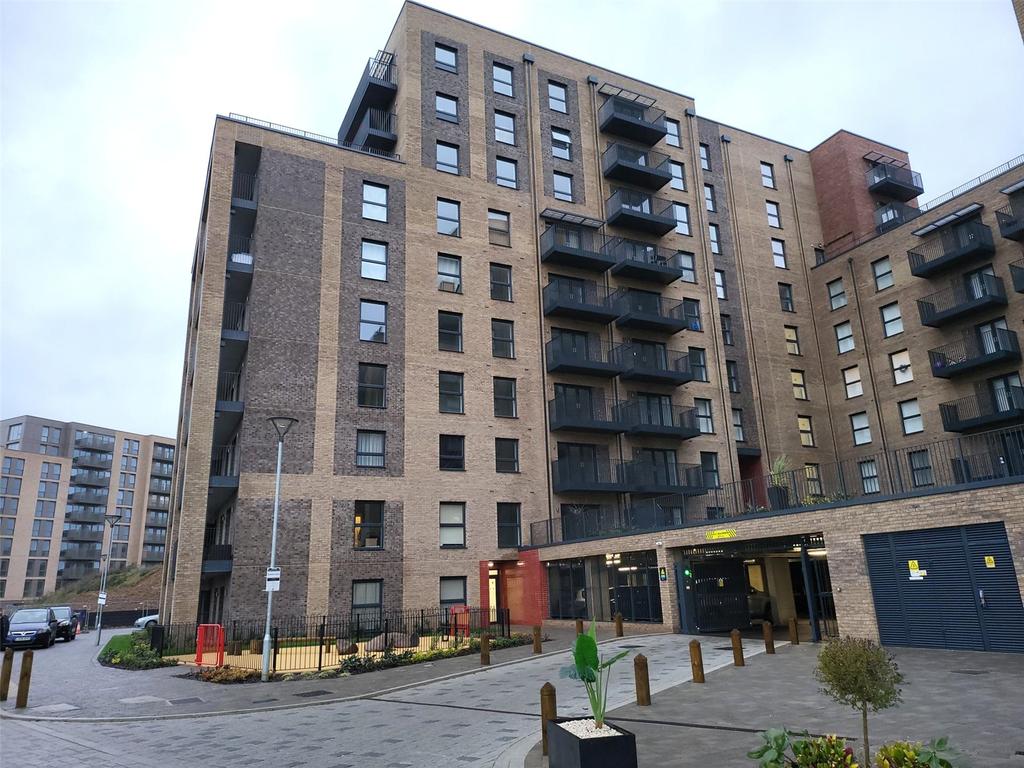 Colnebank Drive, Watford, Hertfordshire, WD18 2 bed apartment £1,950