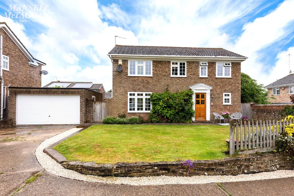 Silverdale, Hassocks, BN6 4 bed detached house £650,000