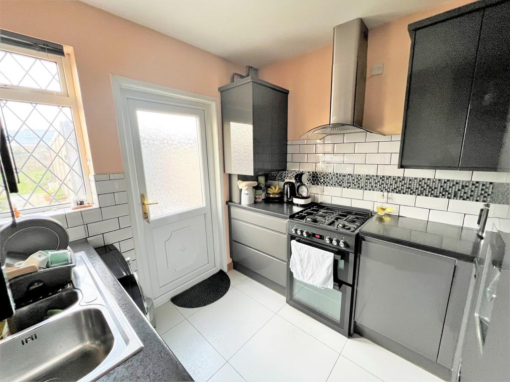 Princes Park Lane, Hayes, Greater... 4 bed bungalow £525,000