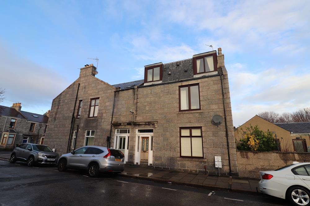 Mile End Place, Aberdeen, AB15 5 bed semidetached house to rent £