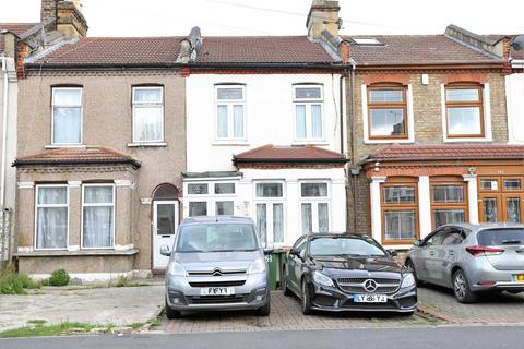 3 bedroom terraced house for sale - Shrewsbury Road, Forest Gate, E7