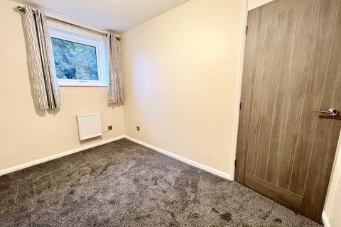 3 bedroom terraced house to rent, Cross Keys Court, Brackley