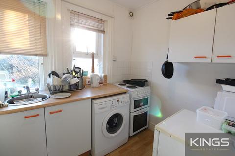 1 bedroom flat to rent, Portswood Road, Southampton