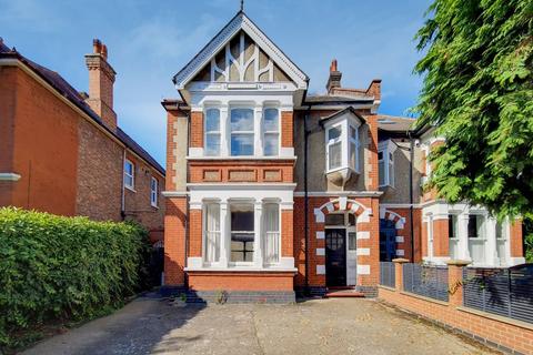 53a Creffield Road, London, W3 9PS
