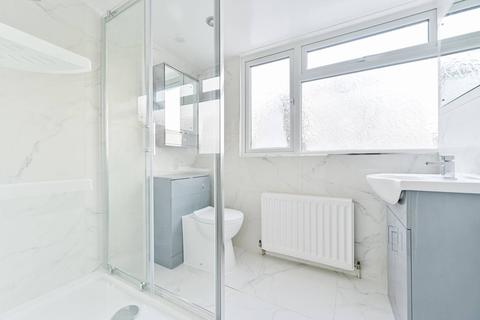 9 Coteford Close, Pinner, HA5 2JA