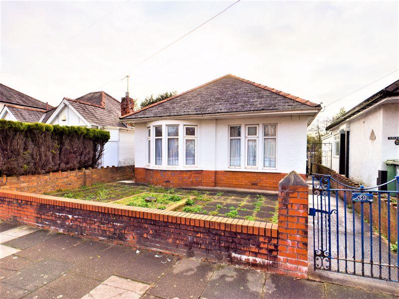 Finchley Road Fairwater Cardiff CF5 3AX 2 bed detached bungalow for