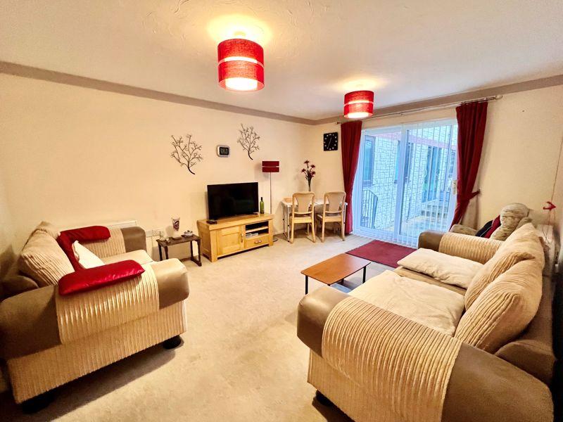 Ebden Lodge, High Street, Worle NO CHAIN! 2 bed retirement property