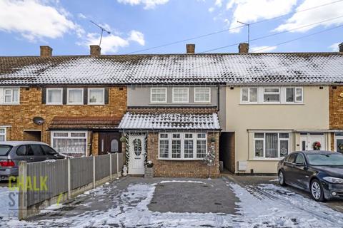 63 Usk Road, Aveley, South Ockendon, RM15 4PA