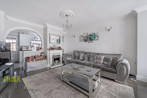 63 Usk Road, Aveley, South Ockendon, RM15 4PA