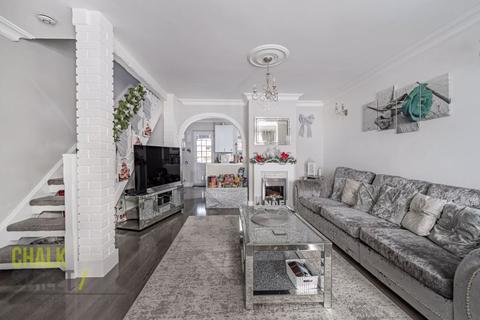 63 Usk Road, Aveley, South Ockendon, RM15 4PA