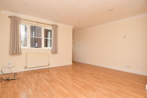 2 bedroom apartment to rent, Rock Court, Morley