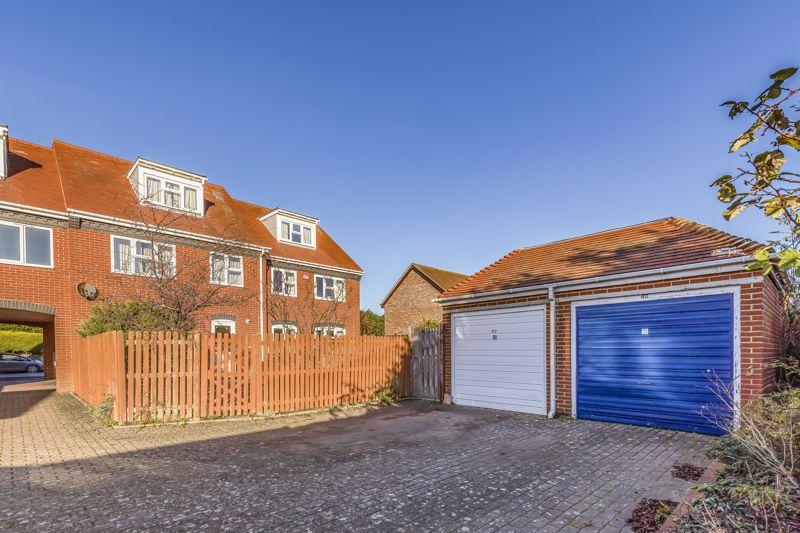 Hermitage, Emsworth 3 bed terraced house for sale £375,000
