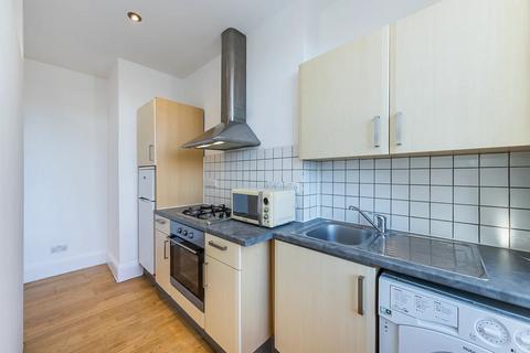 1 bedroom flat to rent, Heath Street NW3