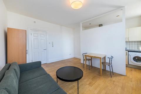 1 bedroom flat to rent, Heath Street NW3