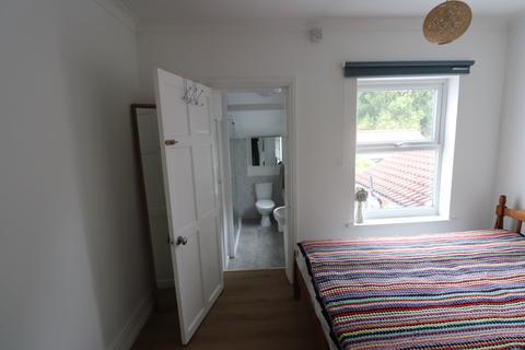 1 bedroom in a house share to rent, Heigham Street - UB
