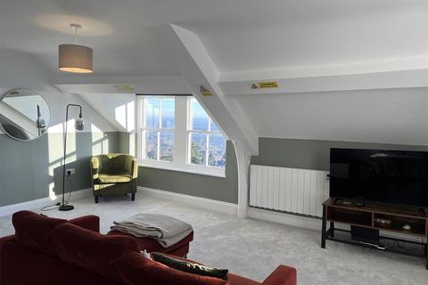 2 bedroom apartment to rent, The Penthouse Apartment , Worcester Road, Malvern, Worcestershire, WR14 4QW