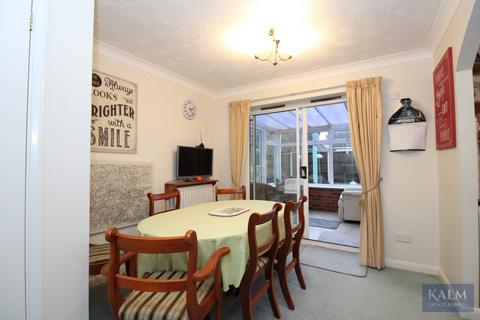 3 Chapel Way, Henlow, SG16 6PB