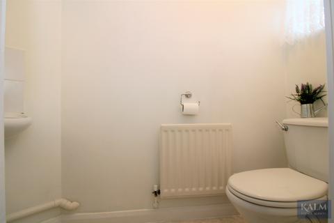 3 Chapel Way, Henlow, SG16 6PB