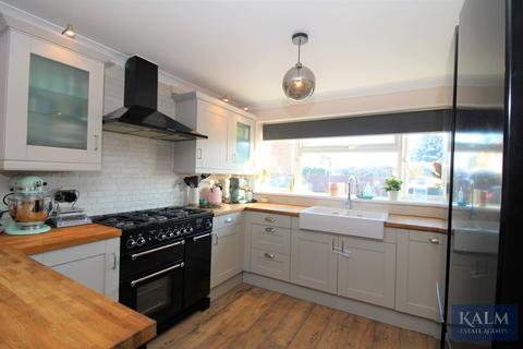 39 Mandeville, Stevenage, SG2 8JJ