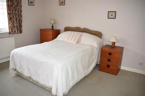 13a Grimsby Road, Caistor, Market Rasen, LN7 6QY