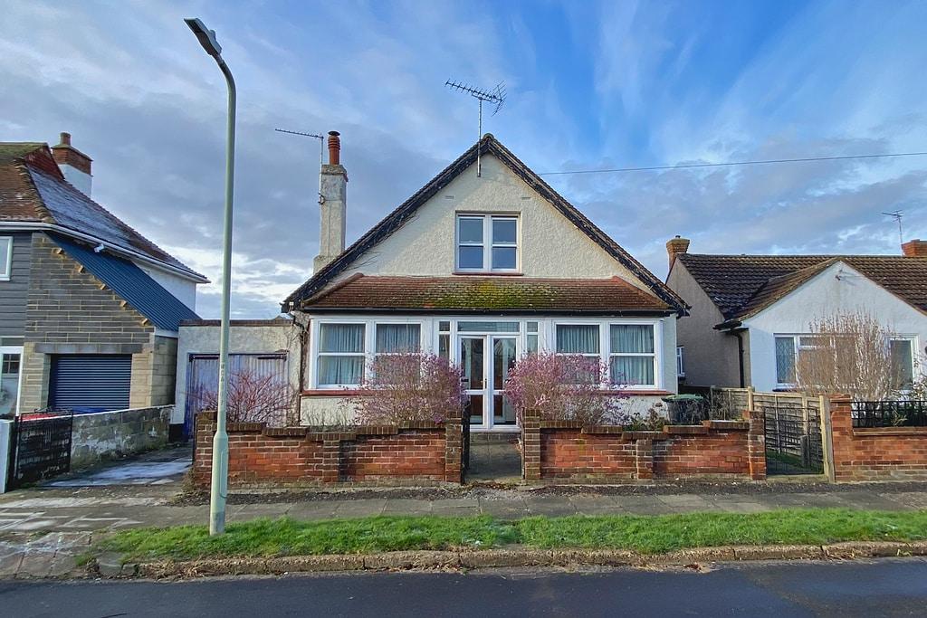 West Hill Road, Herne Bay 3 bed chalet for sale £450,000