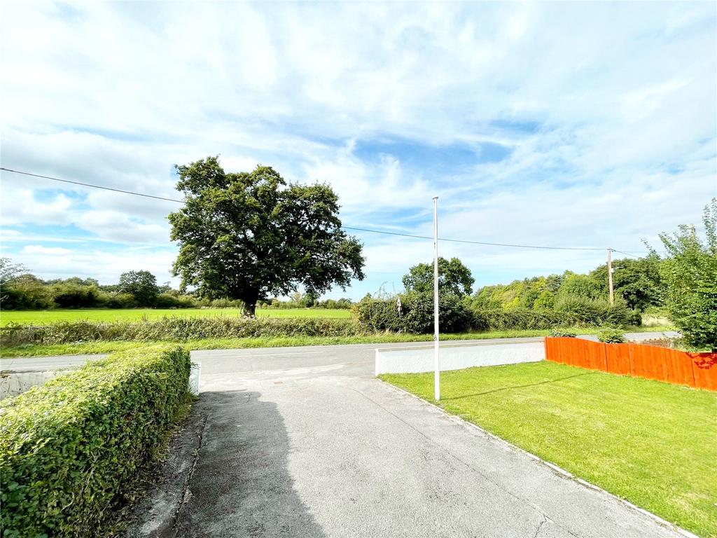 Mannings Lane, Hoole, Chester, CH2 2 bed bungalow £325,000