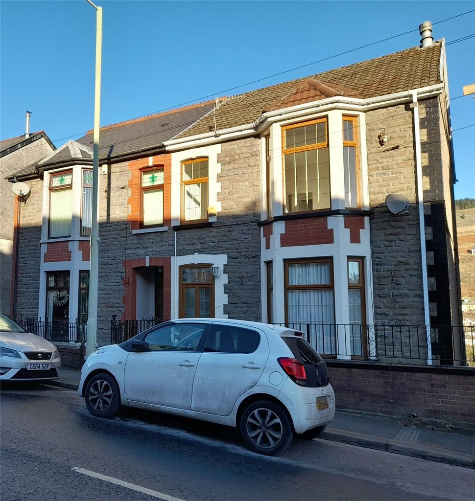 North Road, Ferndale, Rhondda Cynon Taff, CF43 4 bed semidetached