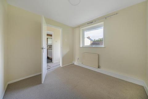 2 bedroom apartment to rent - Gladstone Court,  Chesham,  HP5