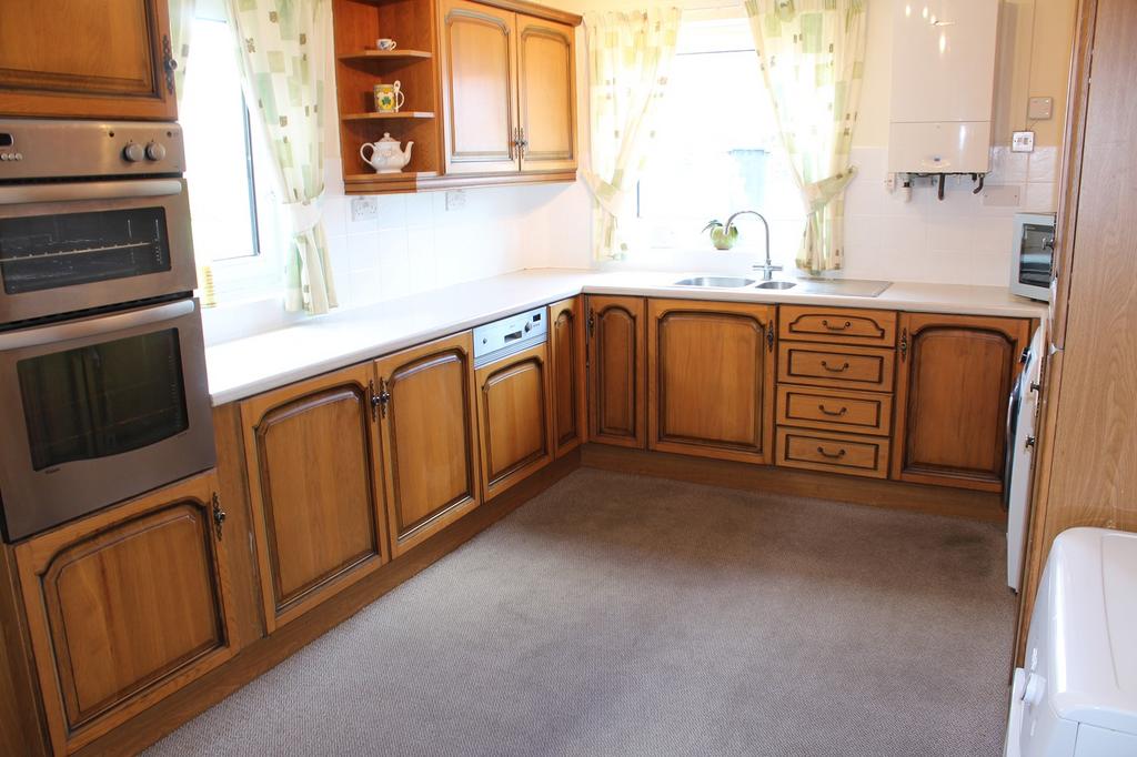 Fitted Kitchen