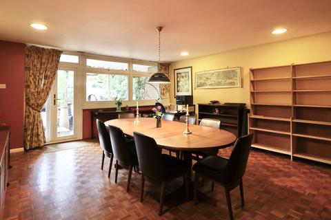 Blossoms Cobblershill, Little Hampden, Great Missenden, HP16 9PW