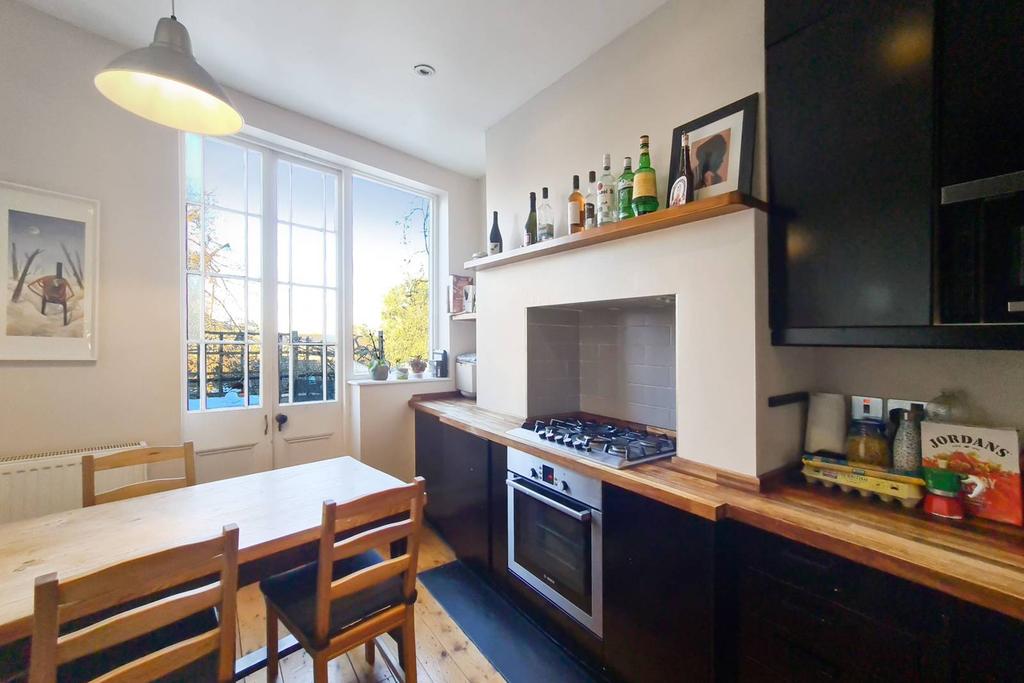 Brixton Water Lane, Brockwell Park... 3 bed flat £625,000