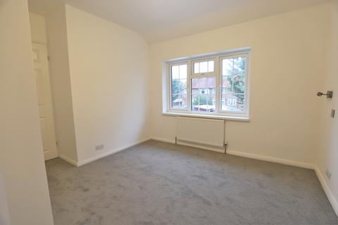120 Doddsfield Road, Slough, SL2 2AJ