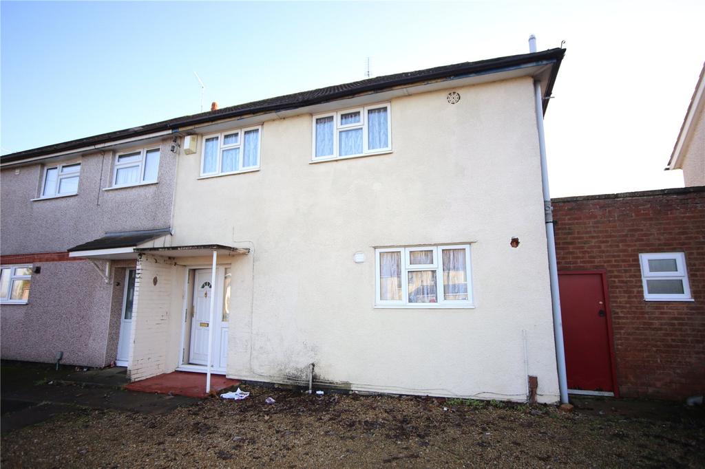 Hesters Way Road, Cheltenham... 3 bed semidetached house £1,000 pcm