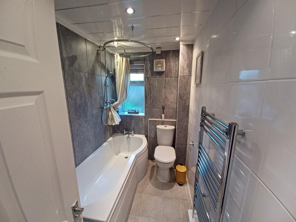 60 Station Bath
