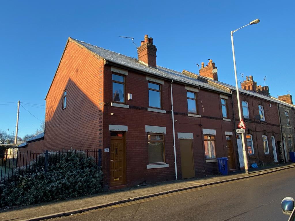 London Road, NewcastleunderLyme, ST5 3 bed terraced house £750 pcm
