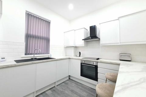 2 bedroom serviced apartment to rent, Banks Street, Blackpool