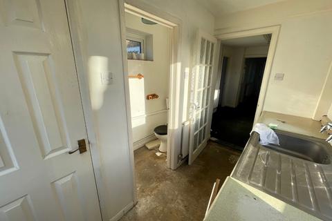 69 Edgewood Drive, Luton, LU2 8ER