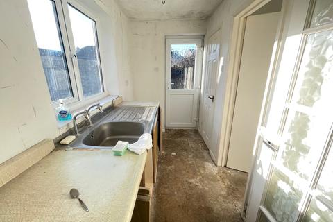 69 Edgewood Drive, Luton, LU2 8ER