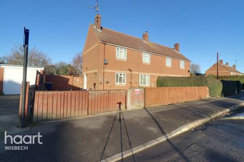 3 bedroom semi-detached house for sale - Savory Road, Wisbech