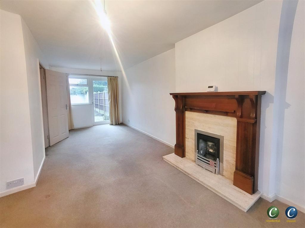 Bush Drive, Rugeley, WS15 2AQ 4 bed semidetached house £260,000