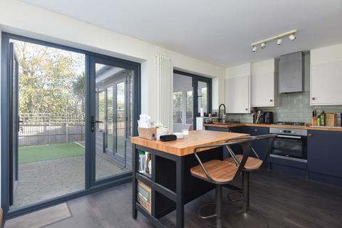 undefined, Cherrywood Rise, Ashford
