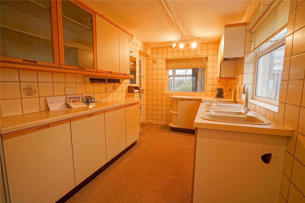 Aughton Lane, Aston, Sheffield, South... 3 bed semidetached house £