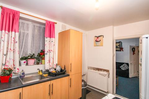 106 Gloucester Road, London, E17 6AF