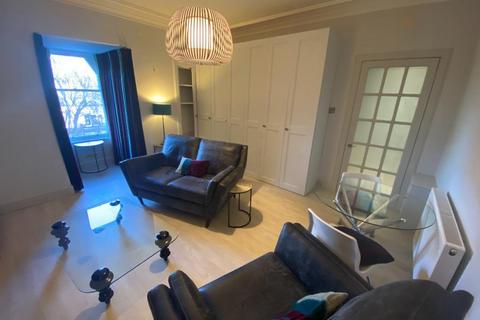 1 bedroom flat to rent, Whitehouse Loan, Bruntsfield, Edinburgh, EH9