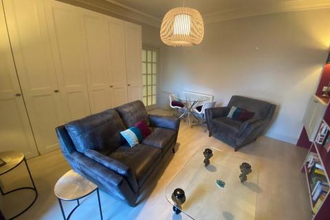 1 bedroom flat to rent, Whitehouse Loan, Bruntsfield, Edinburgh, EH9