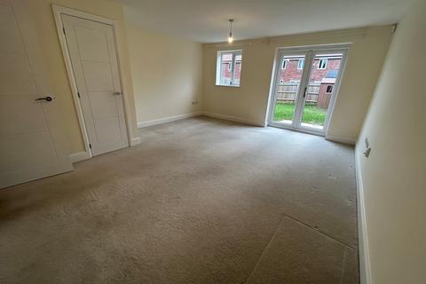 3 bedroom semi-detached house to rent, Dudley Drive, Littleover, Derby, DE23