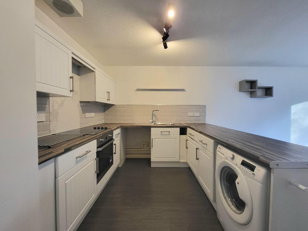 Peter James Court, Stafford 1 bed apartment £600 pcm (£138 pw)