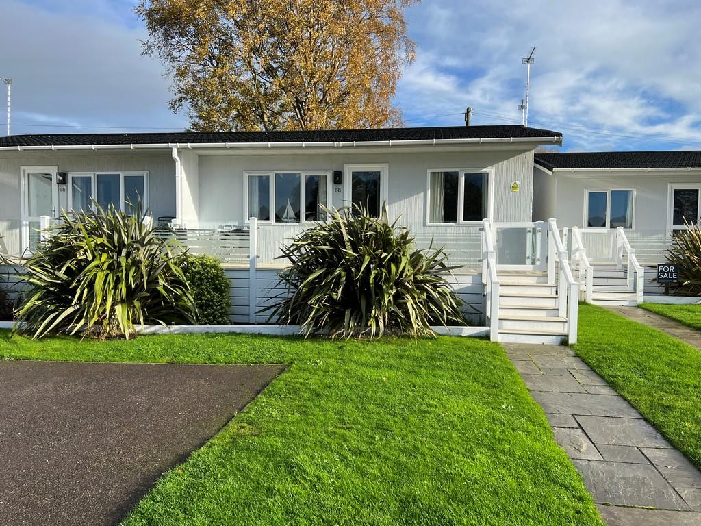 Broadlands Holiday Park and Marina, Marsh Road, Oulton Broad 2 bed park