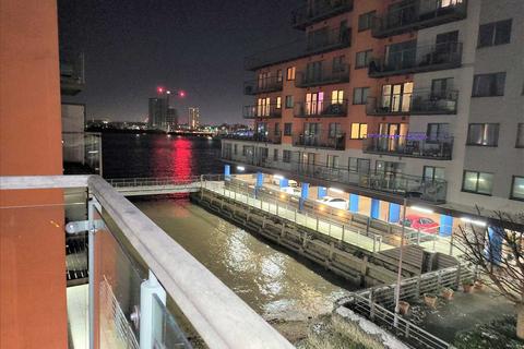 2 bedroom flat for sale, Mast Quay, LONDON