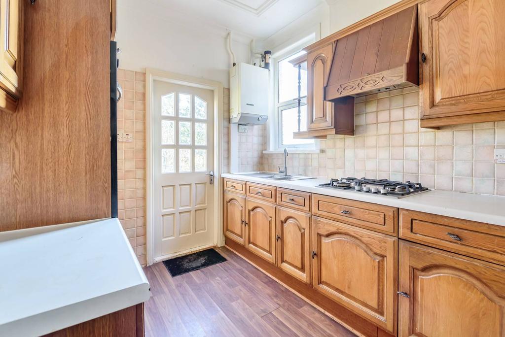 Elm Park, Stanmore, HA7 4 bed semidetached house for sale £899,950
